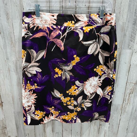 Ann Taylor Purple Floral Lily Pencil Knee Length Career Skirt - Picture 1 of 5
